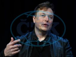 Elon Musk môže po IPO SpaceX prekonať historický majetok jedného bilióna dolárov