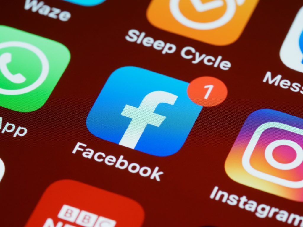Facebook Whatsapp Instagram