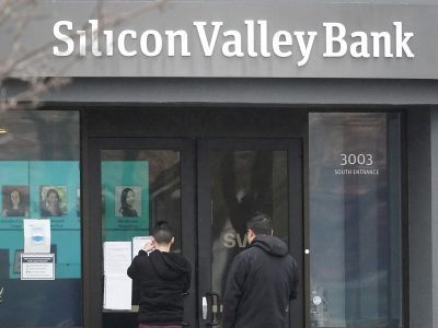 Skupina Silicon Valley Bank Financial Group požiadala o ochranu pred veriteľmi