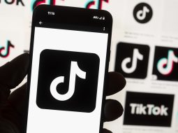 Čína dôrazne odmieta obvinenia na adresu svojich technologických firiem