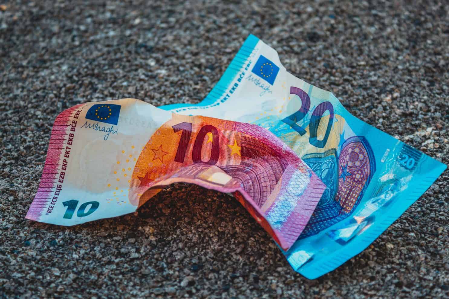 Smer SD chce infláciu riešiť s reťazcami, SaS podnikateľským prostredím