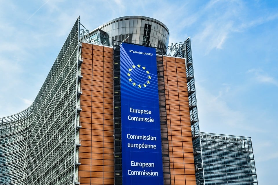 Európska únia EÚ, Slovensko, Európska komisia EK, prognóza, verejné financie, Inštitút finančnej politiky IFP, vláda