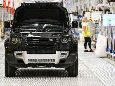 Trumpove clá by ohrozili vývoz áut za miliardu: Volkswagen znižuje počet zamestnancov, s clami to vraj nesúvisí!