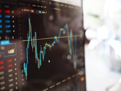 Americké akcie oslabili: K poklesu prispeli veľké technologické firmy