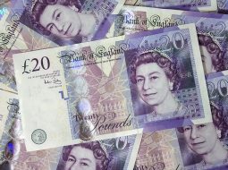 Britská libra smeruje k najvýraznejšiemu rastu oproti doláru za šesť mesiacov