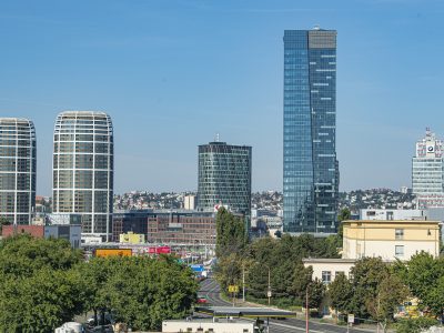 Ceny nehnuteľností opäť prudko rastú: v prvom štvrťroku stúpli až o 14,4 %