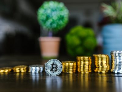 Bitcoin za stovky tisíc dolárov? Optimizmus niektorých investorov po schválení spotových ETF fondov nepozná hraníc!
