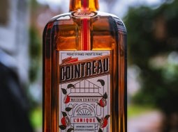 Tržby Rémy Cointreau klesli za tri kvartály 2023/2024 takmer o 27 percent