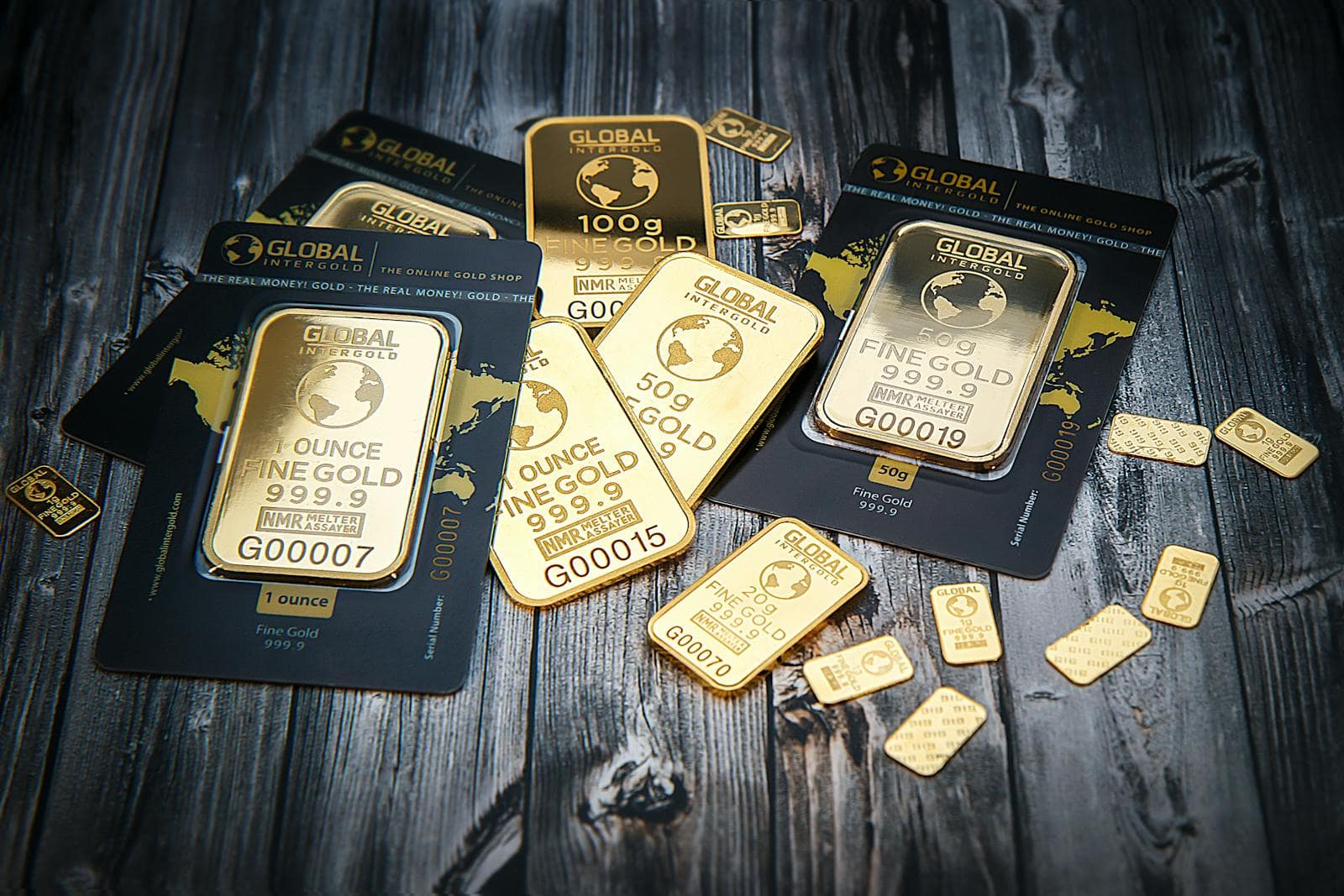 Zlato trhá rekordy: Investori čakajú na kroky americkej centrálnej banky!