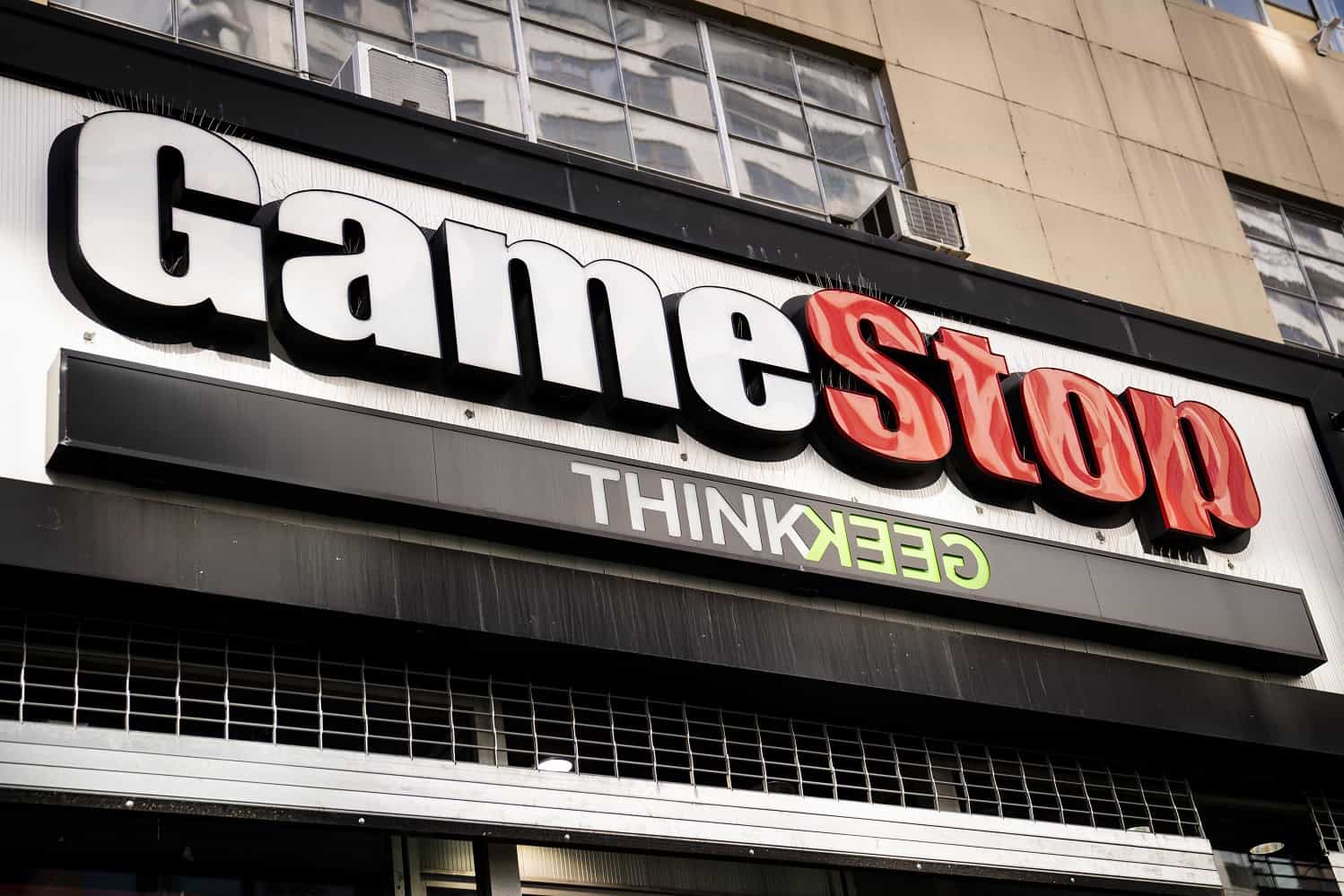 Šialenstvo okolo GameStop opäť ožíva: Jedna snímka na internete spôsobila rast cien akcií o 100 percent!