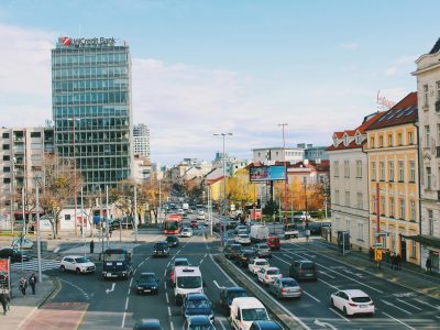 Ekonomiky krajín strednej a východnej Európy by mali v tomto aj budúcom roku rásť o necelé 3 percentá