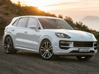 Porsche hlási veľké prepúšťanie: Každé štvrté miesto v ohrození, strata takmer miliardu eur