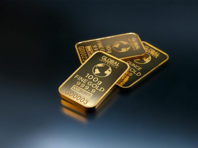 Cena zlata trhá rekordy, prvýkrát prekročila 2500 dolárov: Čo je za tým?