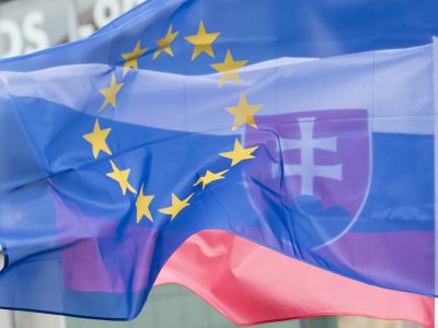 Slovenskí europoslanci chcú nové zdroje pre rozpočet EÚ: zdanenie hazardu aj digitálnych gigantov