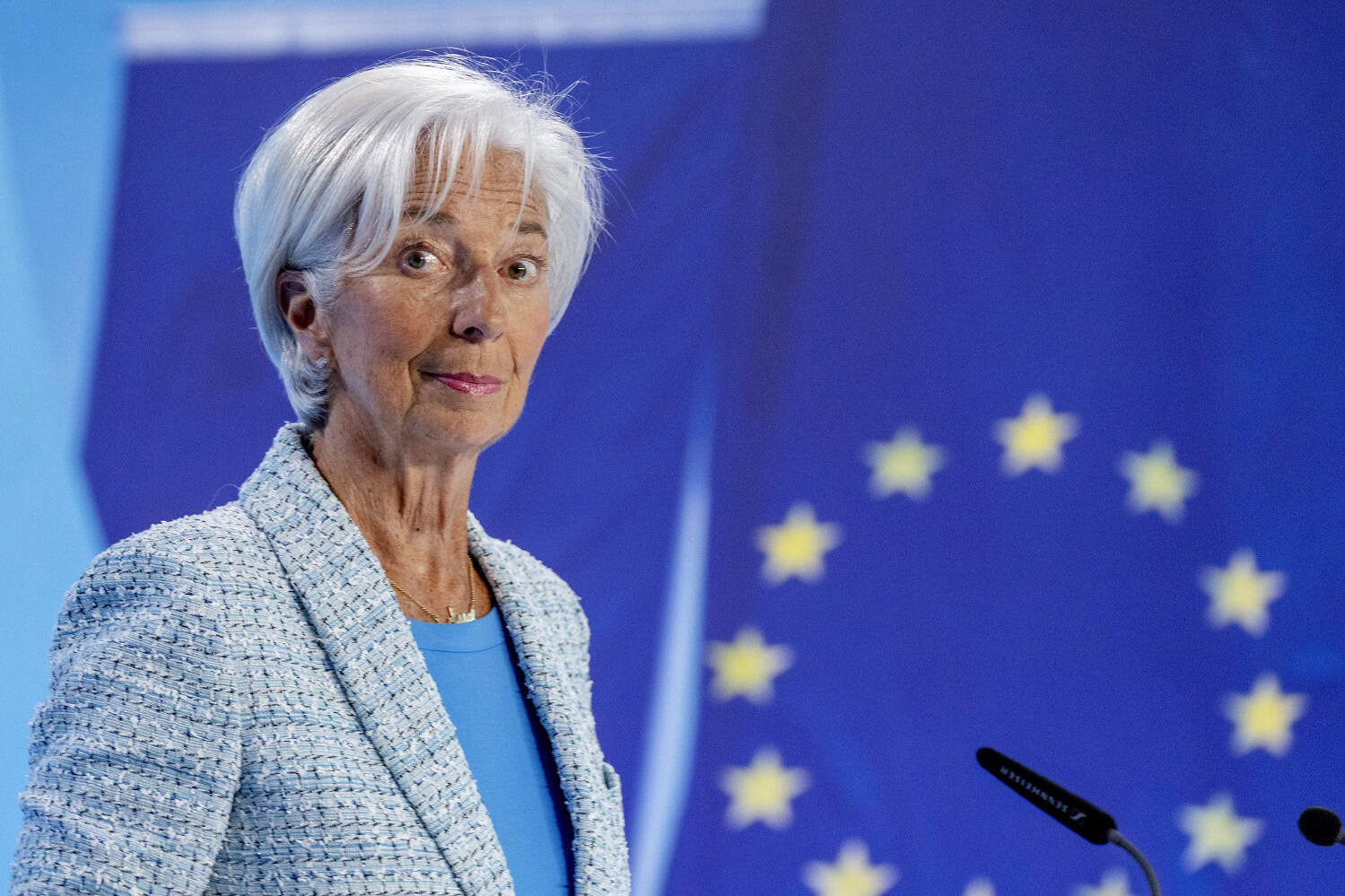 Silné euro môže zmeniť plány ECB: Kazaks varuje pred dopadom na úroky a infláciu