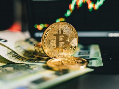 Bitcoin padol na najnižšiu úroveň od novembra
