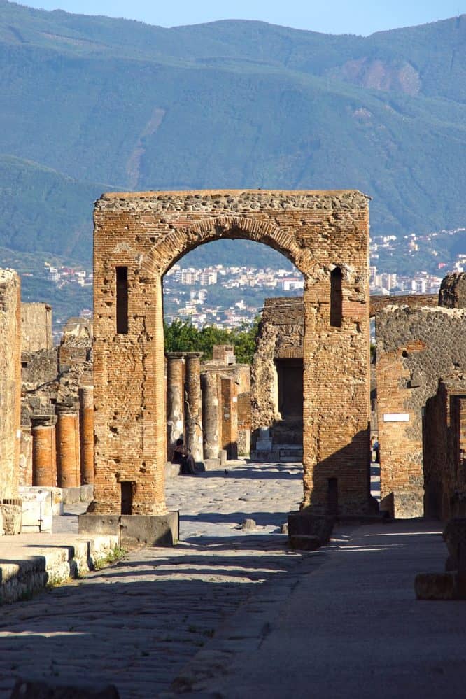 Pompeje obmedzujú počet návštevníkov na 20-tisíc denne