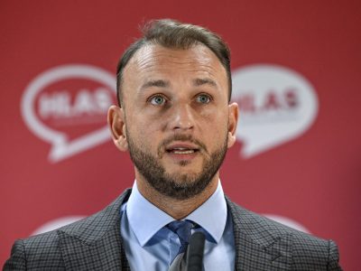 Šutaj Eštok podmieňuje rozpočet zvýšením platov policajtov, Gašpar krok víta