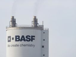 AkzoNobel odmietol miliardové prevzatie: Ponuku Nippon Paint a Sherwin-Williams označil za nízku