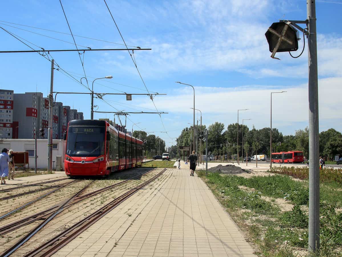 Revolúcia v bratislavskej MHD: Spúšťa sa električka do Petržalky, cestujúcich čakajú ďalšie veľké zmeny! (foto)