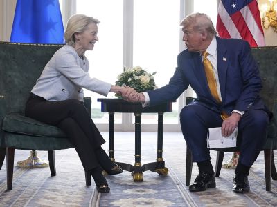 Von der Leyenová varuje USA: Dodržte colnú dohodu, inak príde odveta EÚ