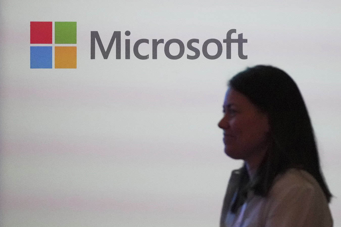 OpenAI otvára ChatGPT konkurencii: Microsoft prichádza o exkluzivitu, no zostáva hlavným partnerom