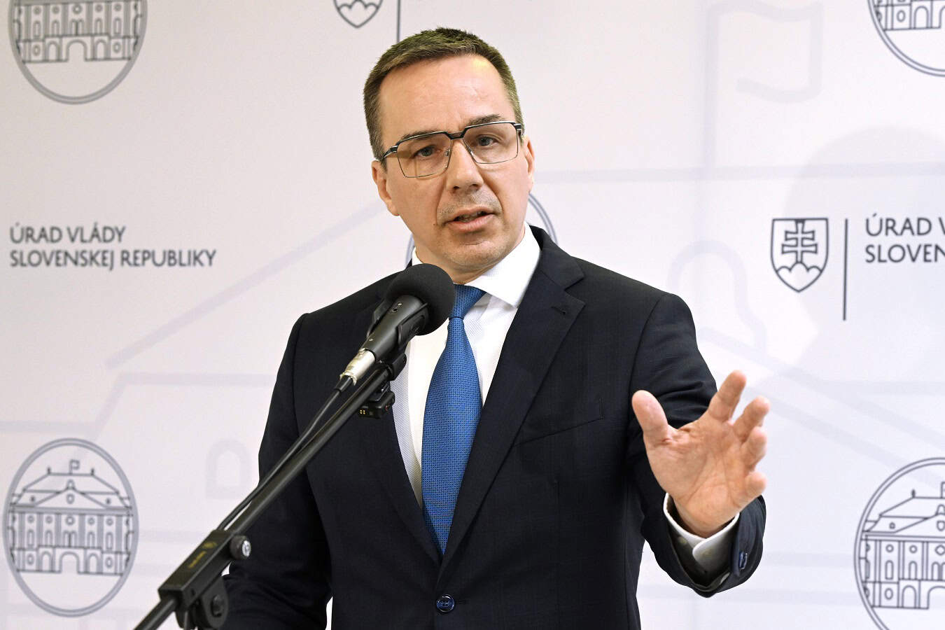 Je to definitívne: Minimálna mzda raketovo porastie o takmer 100 eur!