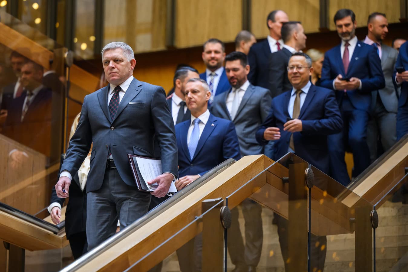 Vláda má plán, ako sa vyhnúť vyrovnanému rozpočtu: Fico bude musieť obhájiť dôveru svojho kabinetu v parlamente!
