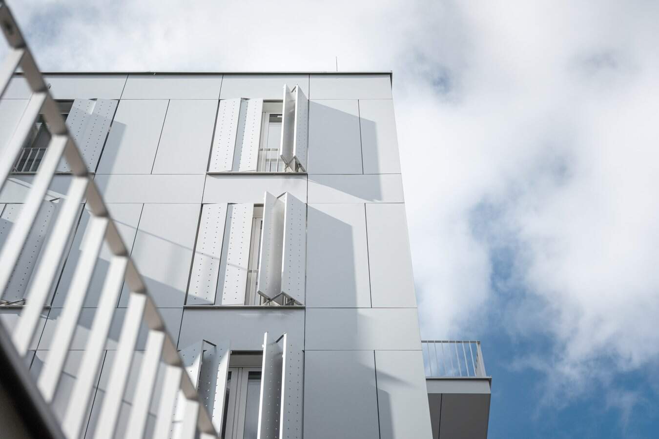 Zabudnite na klimatizáciu: Nové triky architektov vás ochladia lepšie a lacnejšie (foto)