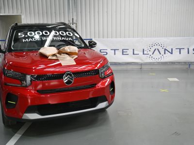 Stellantis naleje 60 miliárd eur do áut, v Európe zníži výrobu o 800‑tisíc