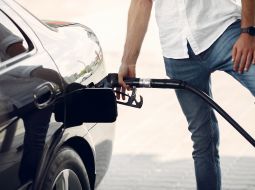 Inflácia v USA prudko rastie: Benzín tlačí ceny na takmer 3-ročné maximum