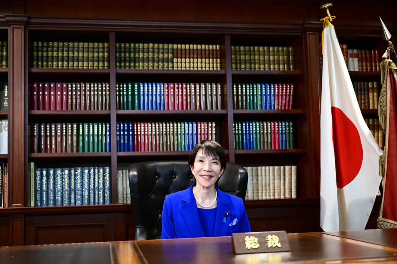 Japonské akcie po historickom volebnom triumfe Takaičiovej lámu rekordy: Index Nikkei prvýkrát nad 57-tisíc bodmi