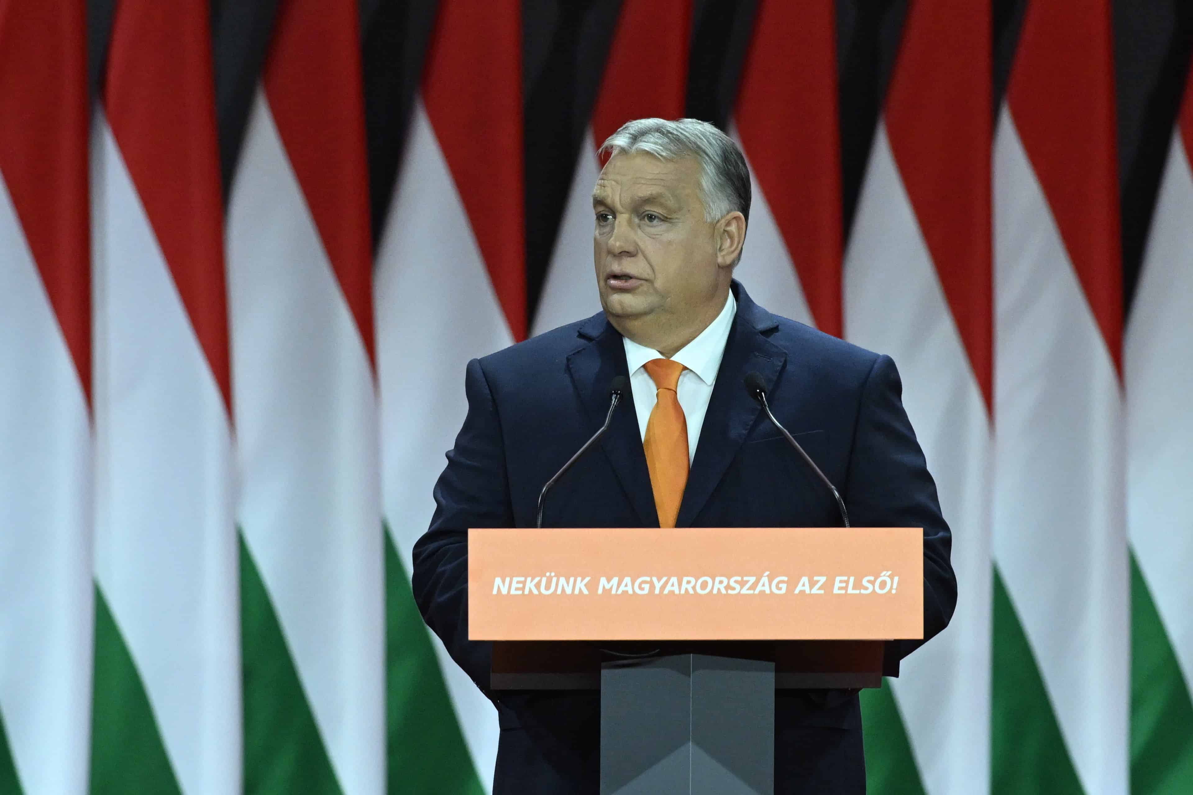 Nielen trinásty, ale aj štrnásty dôchodok: Orbán oznámil jeho zavedenie v Maďarsku!