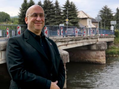 Tikajúca bomba na slovenských cestách: Ráž predstavil plán na opravu stoviek mostov naraz! Podarí sa to?
