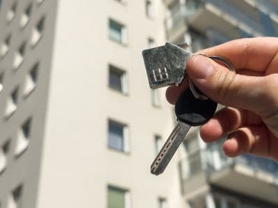 Ministerstvo vnútra rozširuje služobné bývanie: pomôže policajtom, hasičom aj ďalším zamestnancom