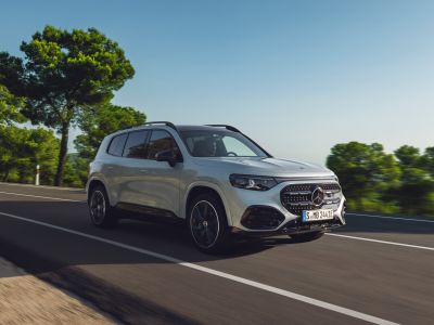 Predaj zánovných áut klesol, Slováci však viac kupujú prémiové SUV za vyššie ceny