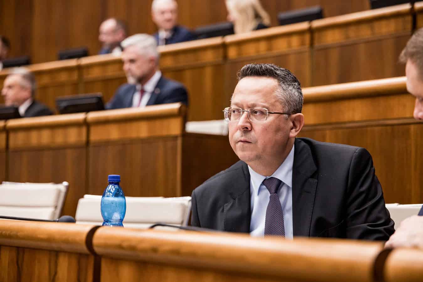 Kamenický chce znižovať dane, no pri konsolidácii priznáva len minimálny priestor
