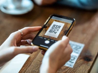 QR platby štartujú vo veľkom: Ako Slováci zareagovali na novú povinnosť obchodníkov?