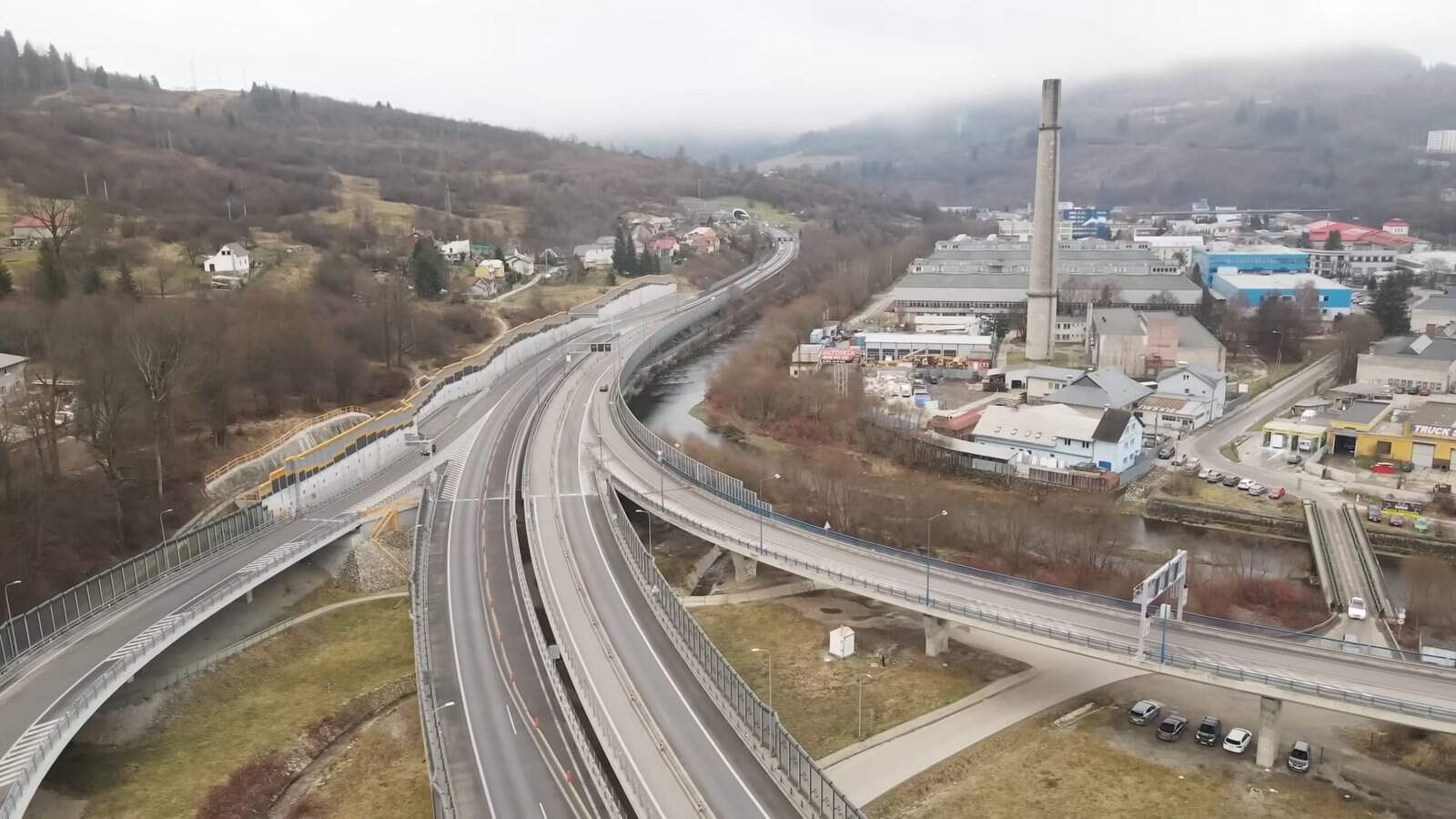 Uľaví sa motoristom aj na Kysuciach? Ráž avizuje stavebný unikát a obrovské benefity výstavby! (foto)