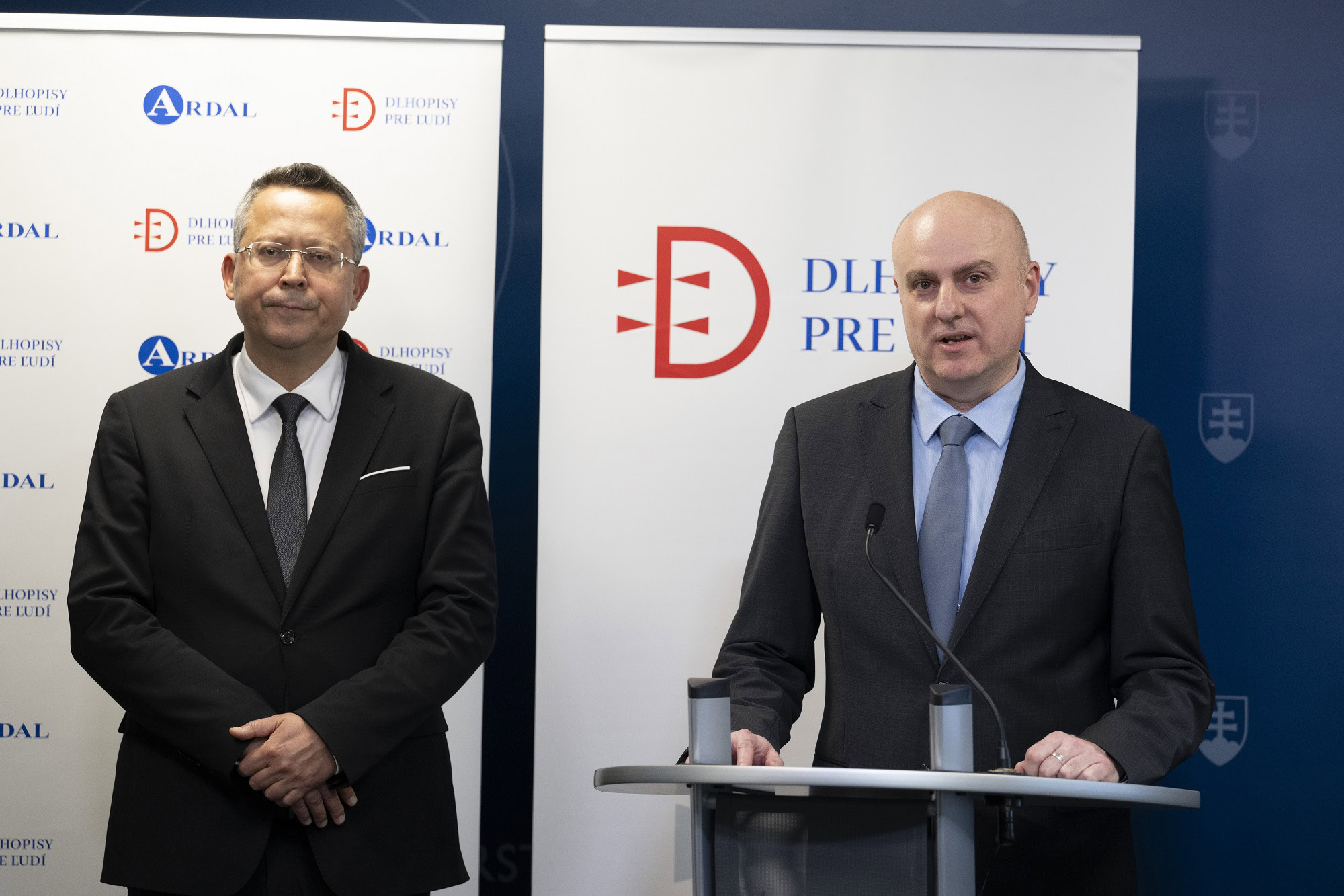 Ošiaľ z vlaňajška sa nekoná: Záujem o dlhopisy pre ľudí postupne upadá, stihne ich štát vôbec predať?
