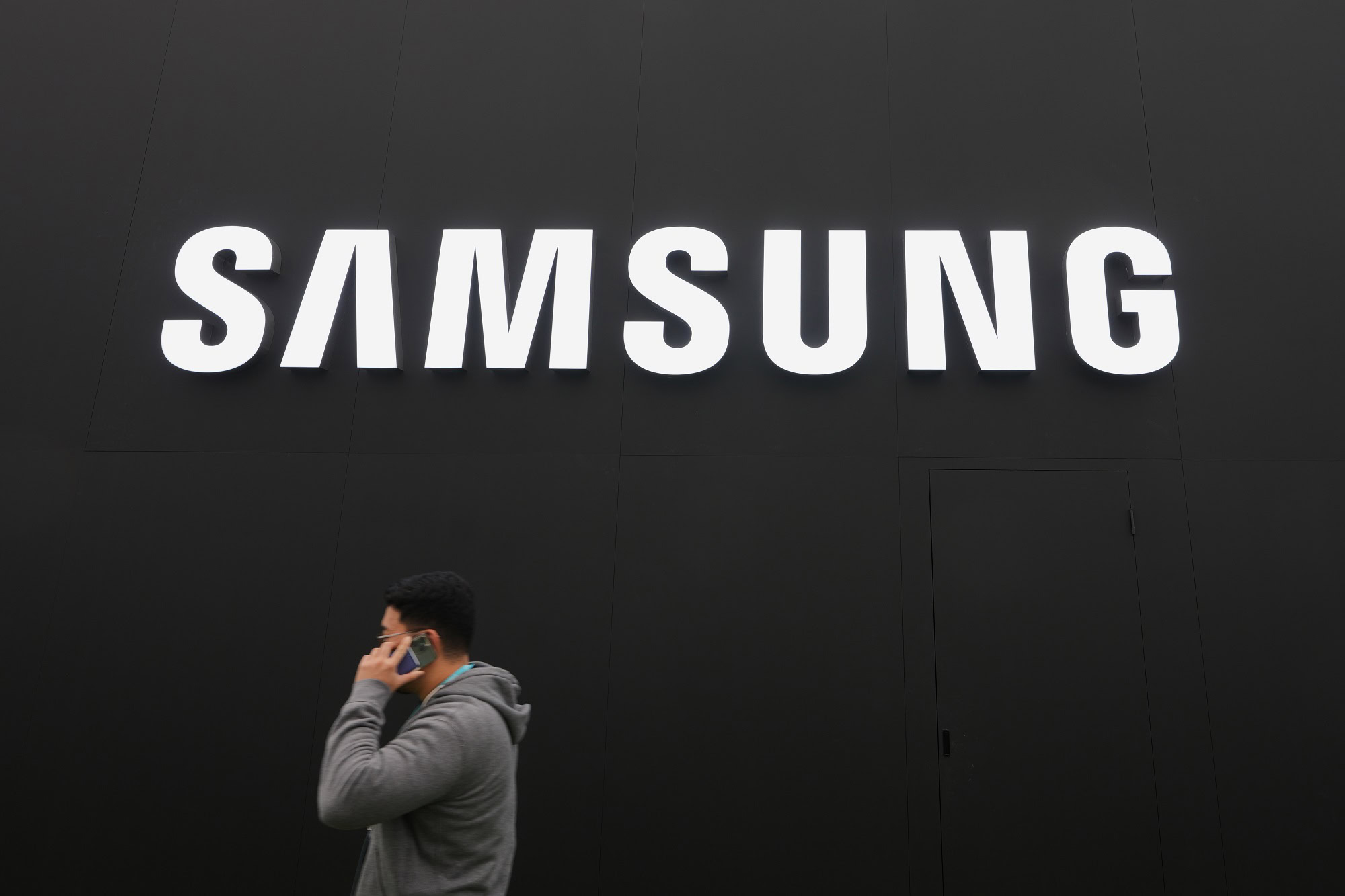 Samsung láme rekordy: zisk vďaka čipom pre umelú inteligenciu vyskočil o 755 %