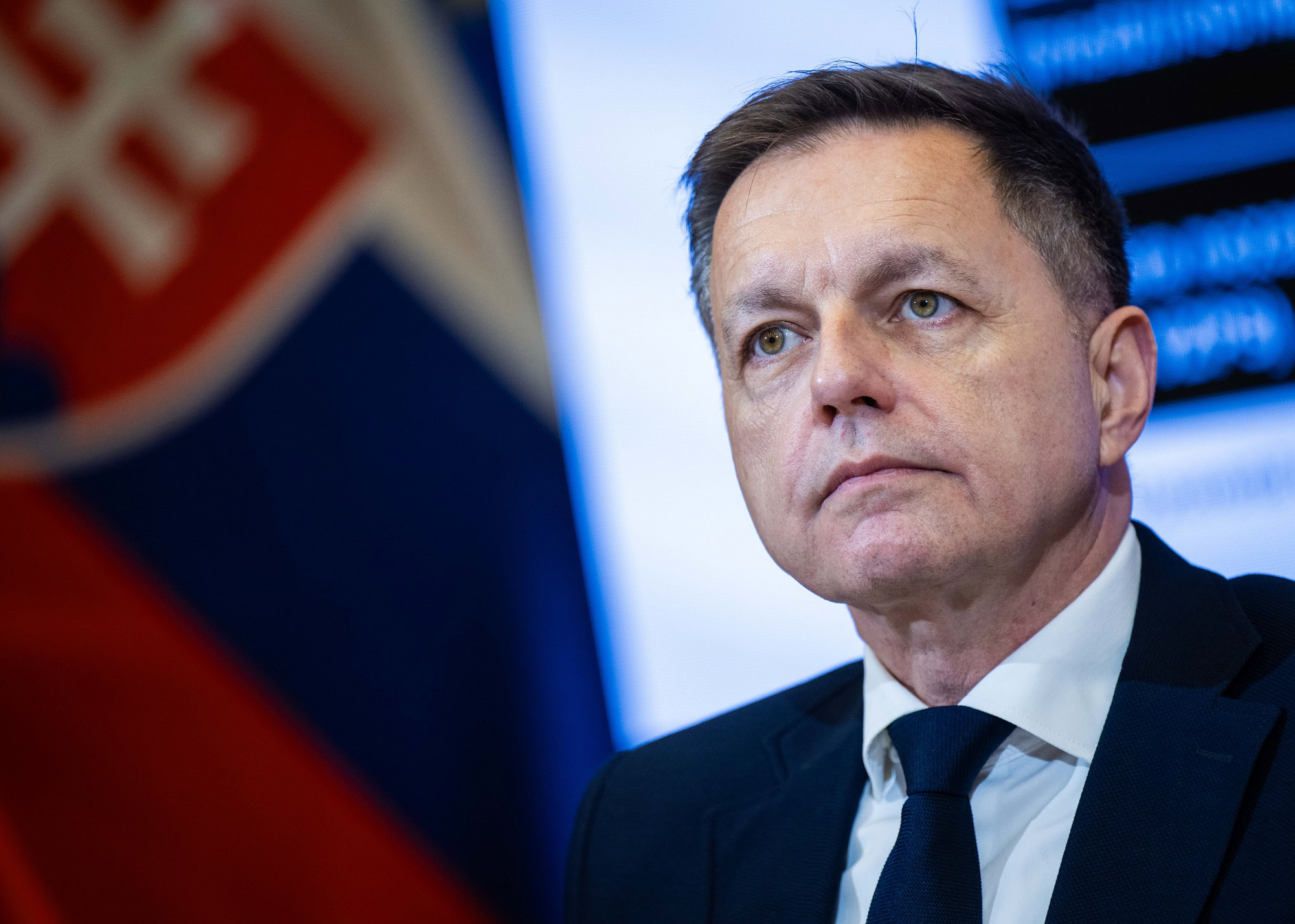 Kažimír varuje: Dlhý konflikt s Iránom môže priniesť 7 % infláciu a stratu miest