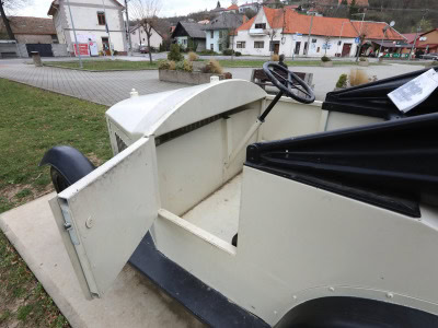 Pokazené auto cára zmenilo históriu: Tento unikátny model prvého auta u nás musíte vidieť (foto)