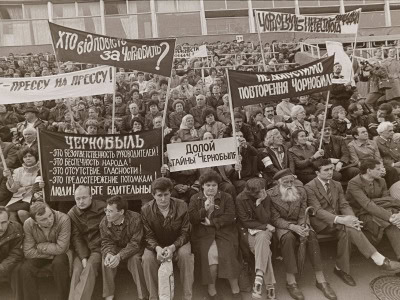 Vedeli o katastrofe, no mlčali: Dokumenty tajnej služby Stasi odkrývajú mrazivé pozadie černobyľskej tragédie!