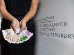 Lepšia ochrana Slovákov pracujúcich v EÚ: Europarlament schválil kľúčové zmeny dávok