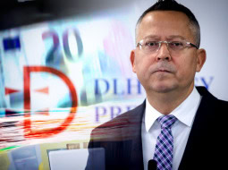 Kam zmizli milióny z vyšších daní? Slovensko pyká za život na dlh, celý rast príjmov zhltli splátky úrokov!