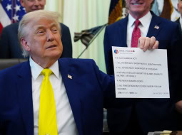 Podvod či geniálny ťah? Trump predáva elite drahocenné milisekundy. Bežní investori nemajú šancu!