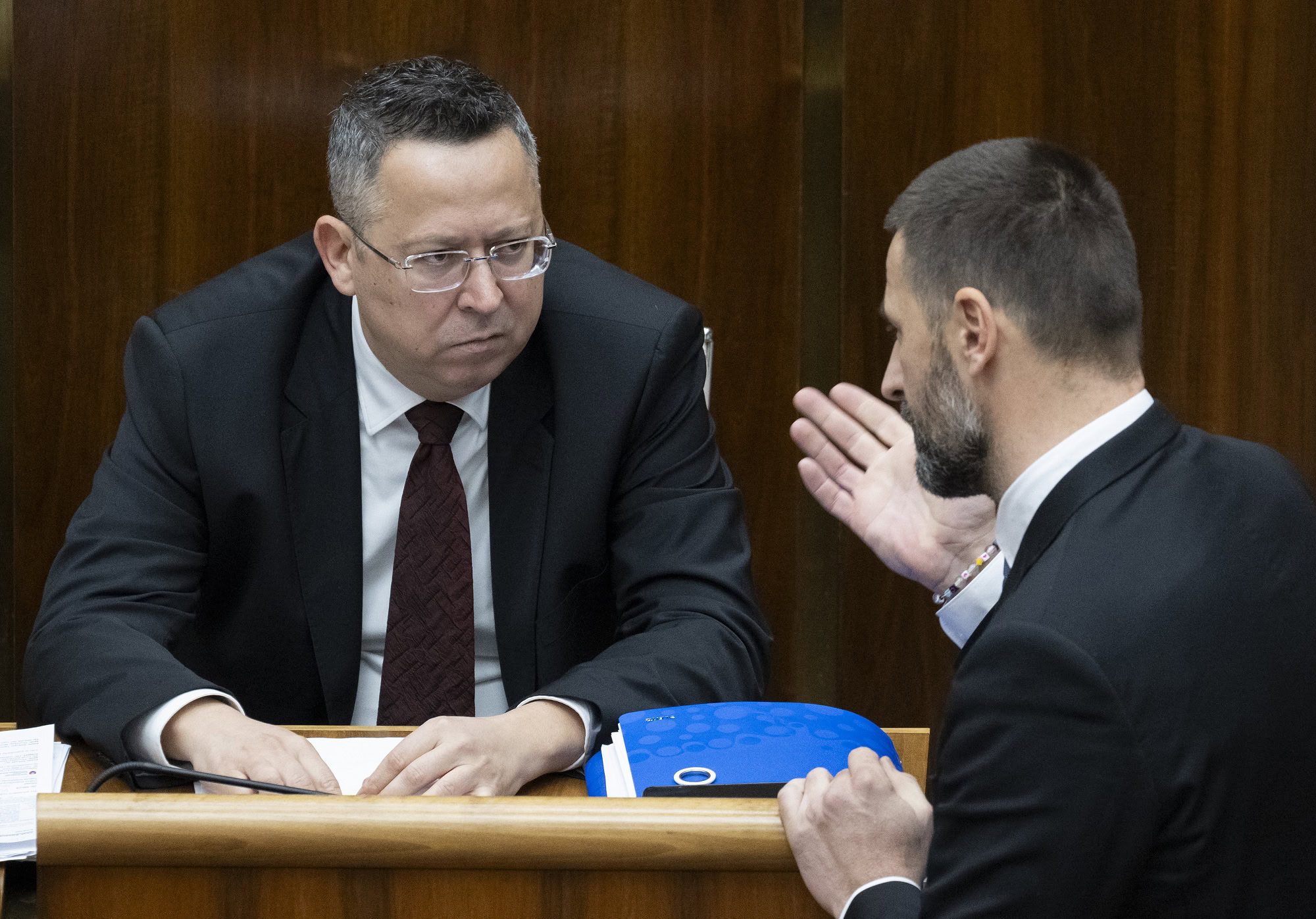 Zo strašiaka viac moci pre Kamenického: Opozícia varuje pred najväčšou rabovačkou v histórii!
